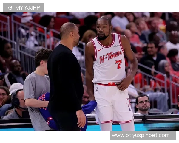 杜兰特称赞威少传奇地位呼吁他继续留在NBA赛场上